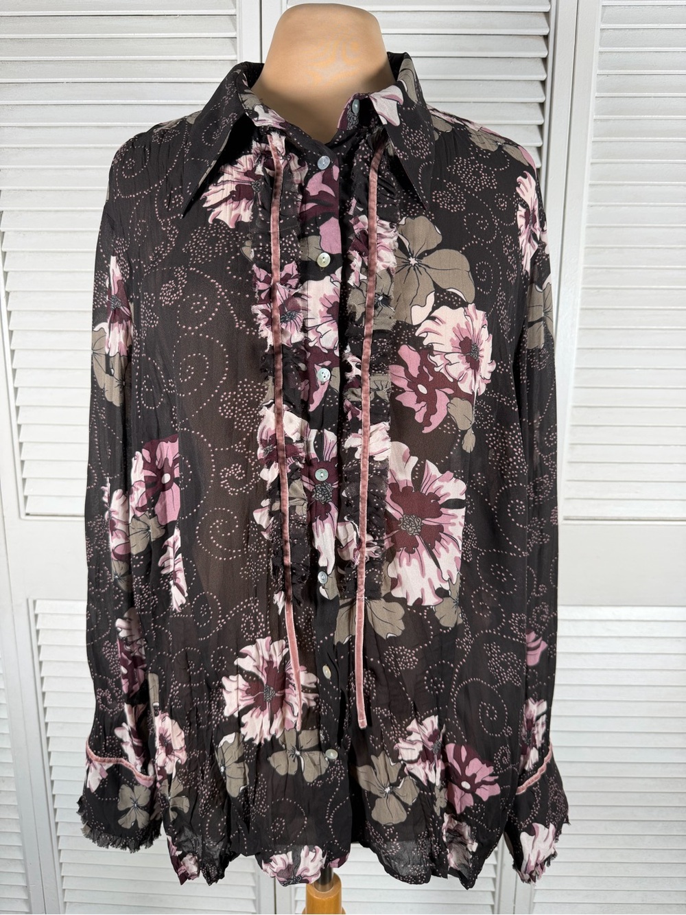 Violet & Claire Floral Mesh Blouse Sheer Ruffle Tie Neck Long Sleeve‎